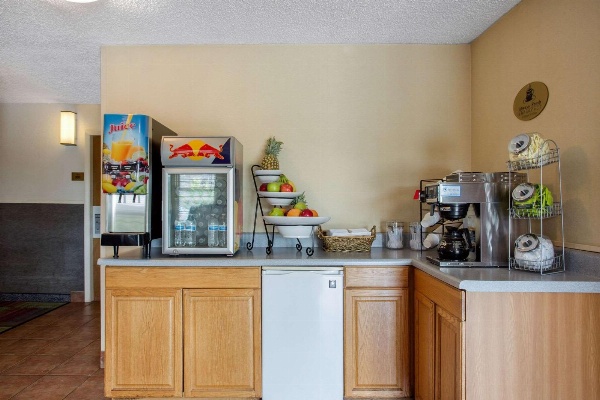 Rodeway Inn Asheville image 7